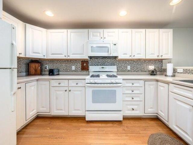 condo with 2 bedroom, Mashpee MA ES105680214