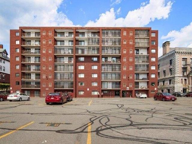 condo with 2 bedroom, Medford MA ES105367168