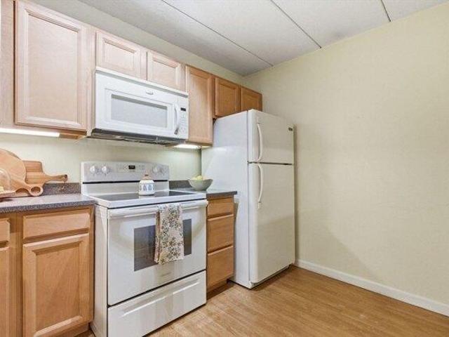 condo with 2 bedroom, Medford MA ES105385853