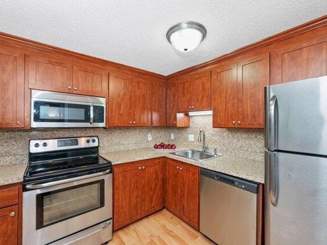 condo with 2 bedroom, Medford MA ES105387538