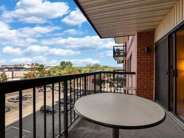 condo with 2 bedroom, Medford MA ES105419296