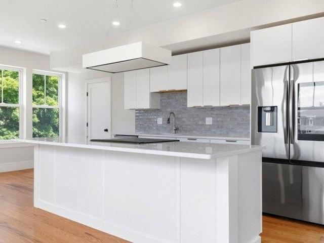 condo with 2 bedroom, Medford MA ES105558025