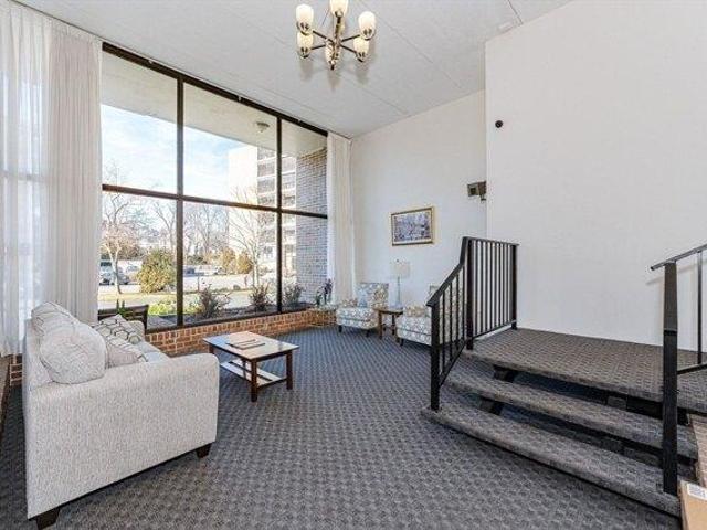 condo with 2 bedroom, Melrose MA ES104375956