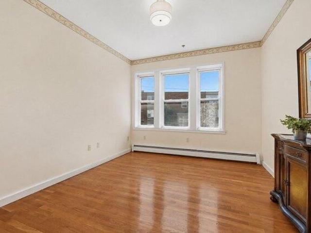 condo with 2 bedroom, Melrose MA ES105559474