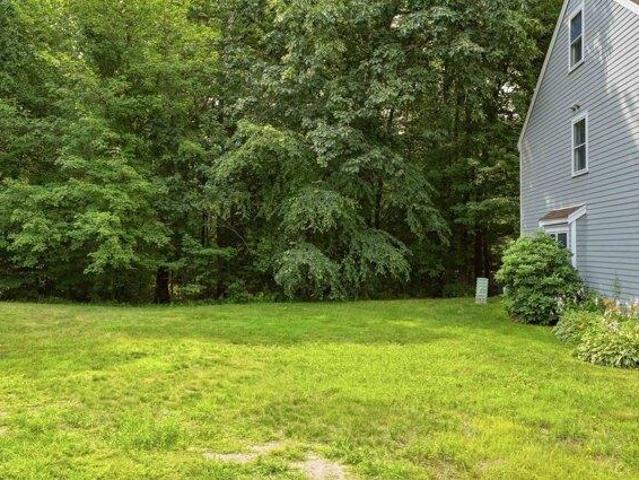 condo with 2 bedroom, Merrimack NH ES105404425