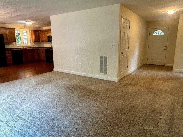 condo with 2 bedroom, Methuen MA ES105512013