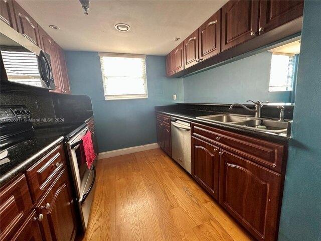 condo with 2 bedroom, Miami FL ELS103501601