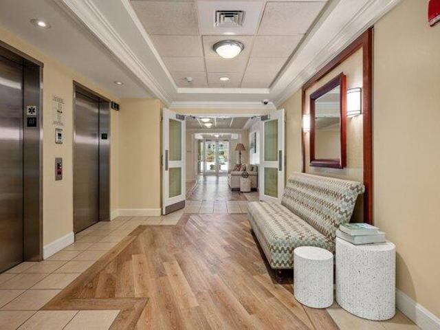 condo with 2 bedroom, Middleton MA ES105575270