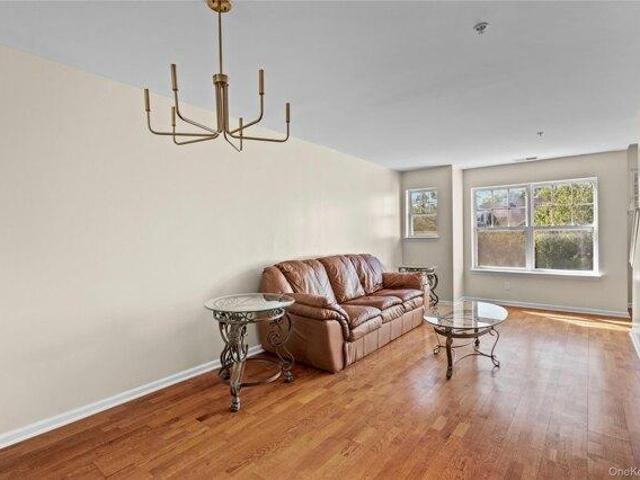 condo with 2 bedroom, Middletown NY ES105287968