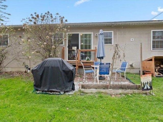 condo with 2 bedroom, Milton VT ES103929953