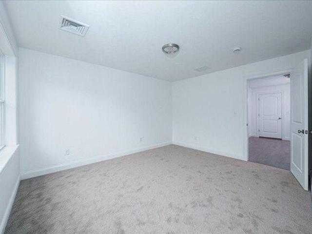 condo with 2 bedroom, Milford MA ES105287387