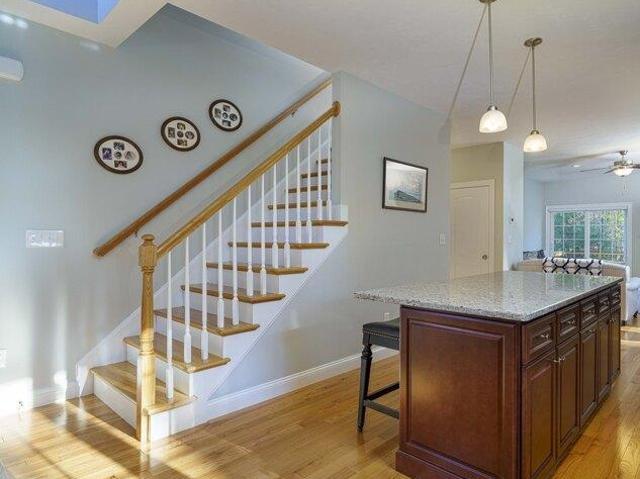 condo with 2 bedroom, Milford MA ES105514684