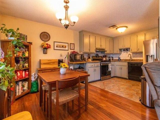 condo with 2 bedroom, Milford NH ES105385253
