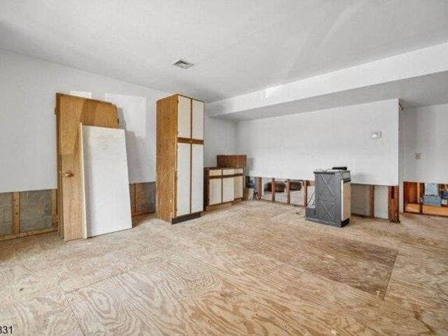 condo with 2 bedroom, Millburn NJ ES105280103