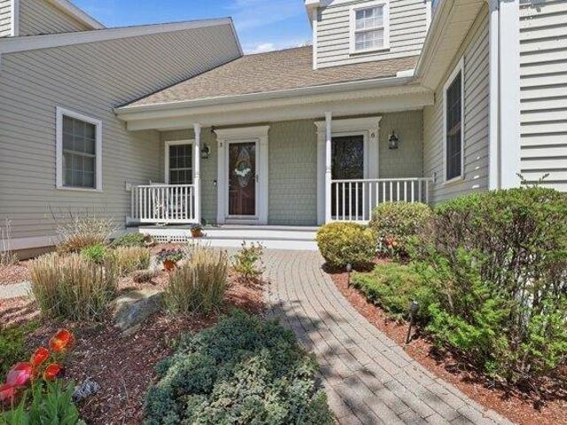 condo with 2 bedroom, Millbury MA ES105403590