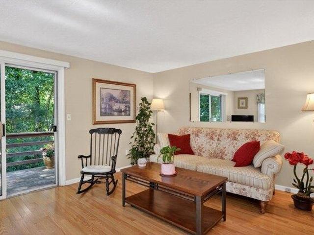 condo with 2 bedroom, Millis MA ES105536671