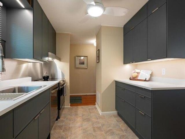 condo with 2 bedroom, Montague MA ES105578376