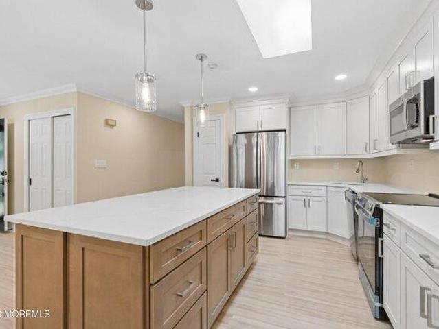 condo with 2 bedroom, Monroe NJ ES105279379