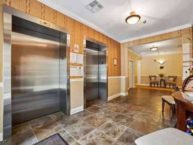 condo with 2 bedroom, Mount Arlington NJ ES105290985