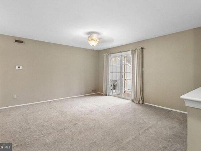 condo with 2 bedroom, Mount Laurel NJ ES105549876