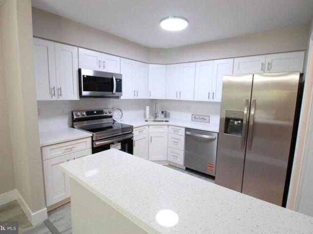 condo with 2 bedroom, Mount Laurel NJ ES105192935