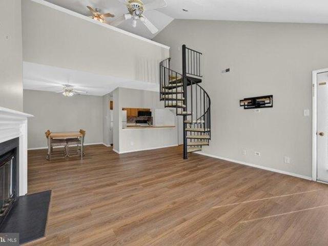 condo with 2 bedroom, Mount Laurel NJ ES106126199