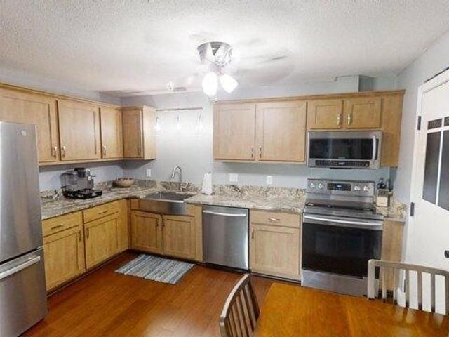 condo with 2 bedroom, Nashua NH ES104870177