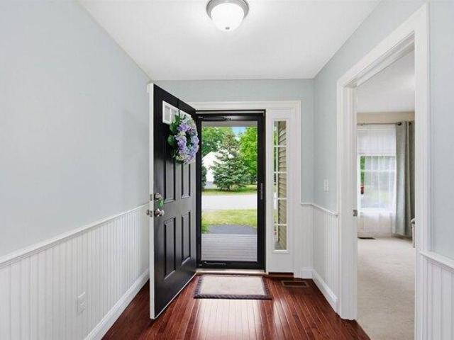 condo with 2 bedroom, Nashua NH ES104074836