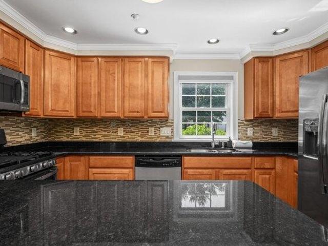 condo with 2 bedroom, Natick MA ES105533635