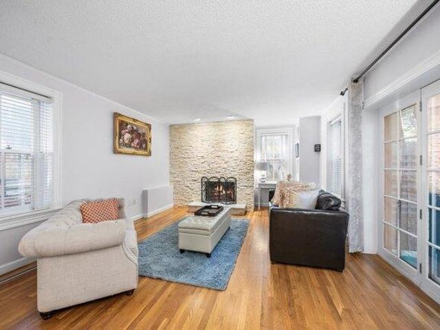 condo with 2 bedroom, Newton MA ES105418767
