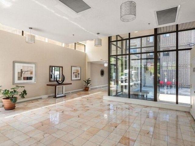 condo with 2 bedroom, Newton MA ES105439457