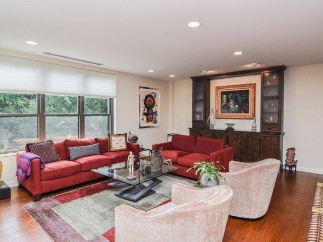 condo with 2 bedroom, Newton MA ES105478484