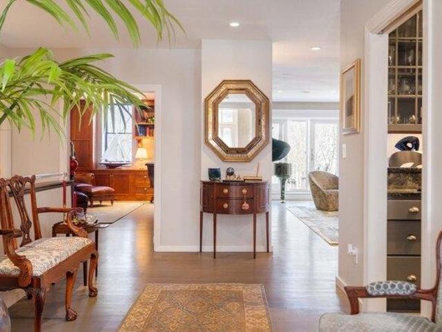condo with 2 bedroom, Newton MA ES105578143