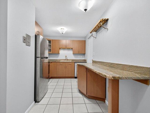 condo with 2 bedroom, Newton MA ES105590301