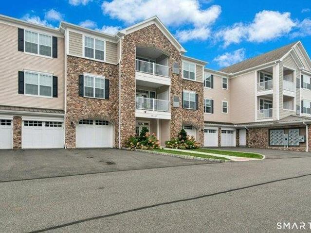 condo with 2 bedroom, Newtown CT ES105477312