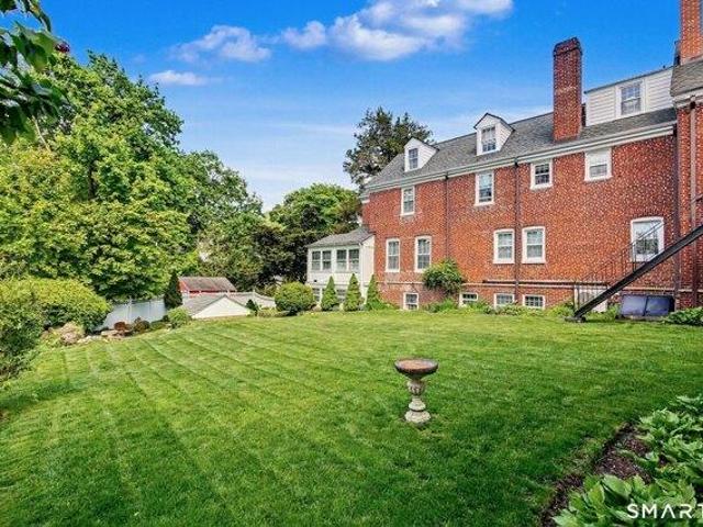 condo with 2 bedroom, New Canaan CT ES104787947