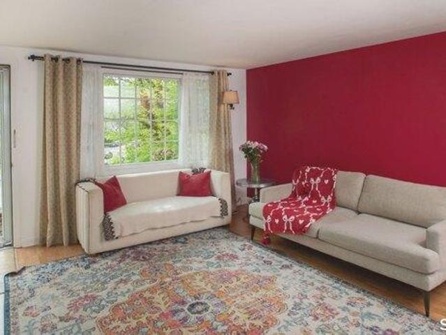 condo with 2 bedroom, New Canaan CT ES105561032