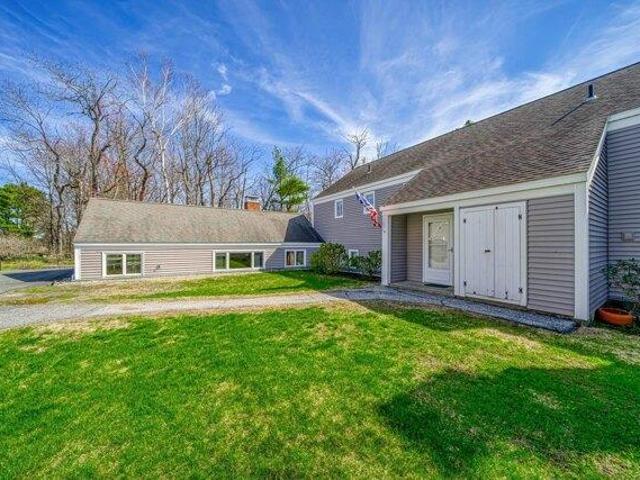 condo with 2 bedroom, New London NH ES105368777