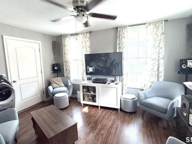 condo with 2 bedroom, New London CT ES105476631