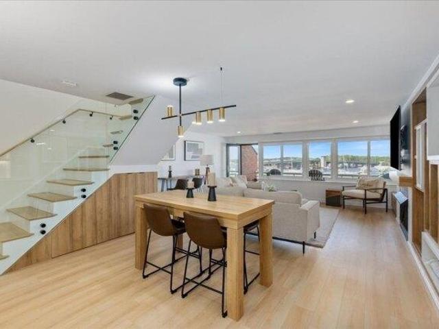 condo with 2 bedroom, Newburyport MA ES105439816