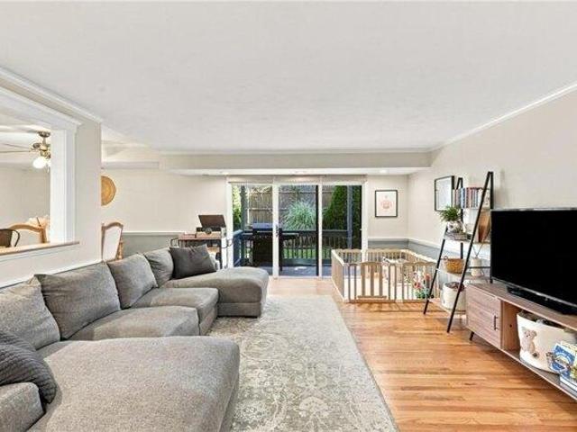 condo with 2 bedroom, Newport RI ES105574729