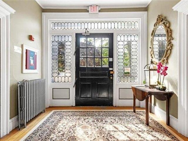 condo with 2 bedroom, Newport RI ES105613758