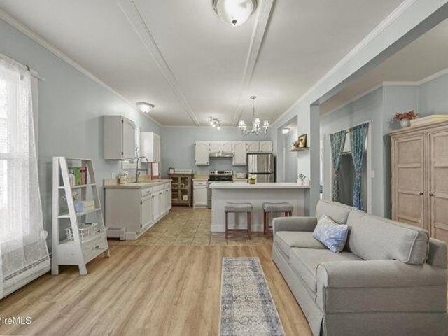 condo with 2 bedroom, North Adams MA ES104852987