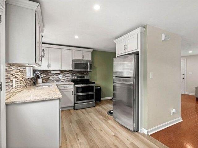 condo with 2 bedroom, North Andover MA ES105631427