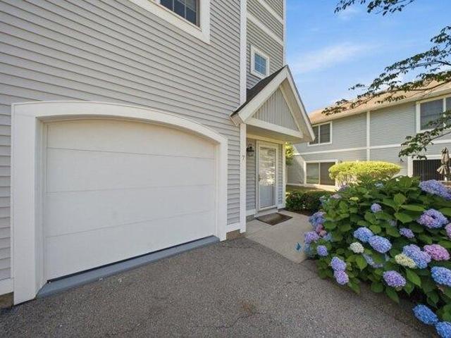 condo with 2 bedroom, North Attleboro MA ES105496771