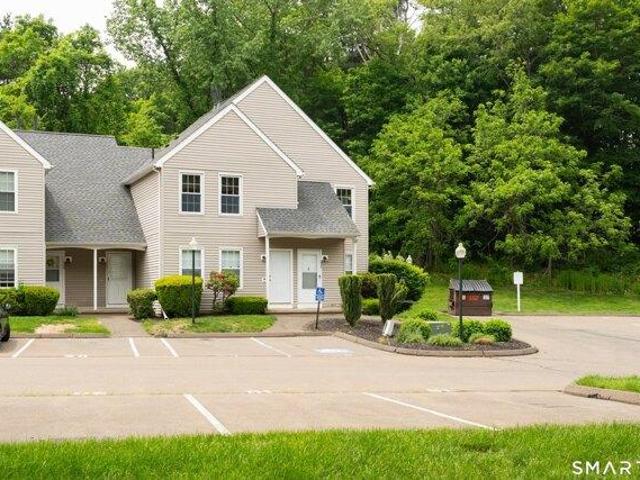 condo with 2 bedroom, North Branford CT ES104650441