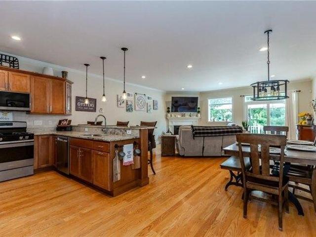 condo with 2 bedroom, North Kingstown RI ES104920099