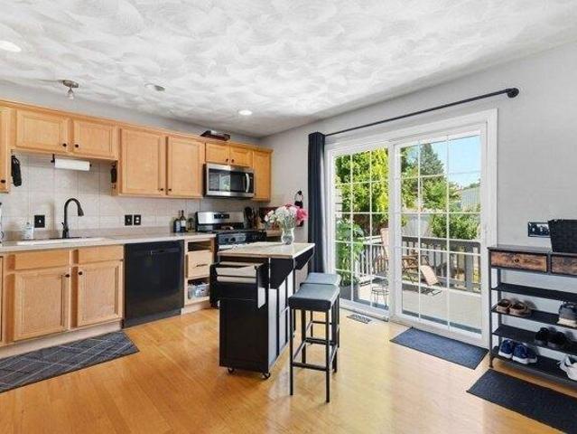 condo with 2 bedroom, North Providence RI ES105439881