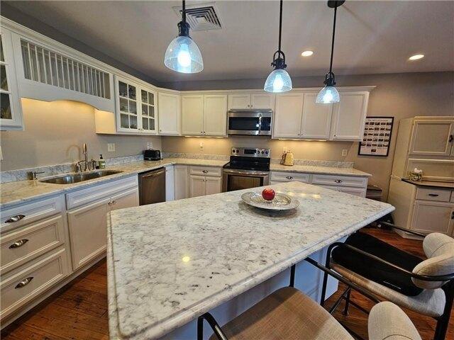 condo with 2 bedroom, North Smithfield RI ES105771055