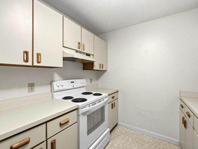 condo with 2 bedroom, Northampton MA ES105368874